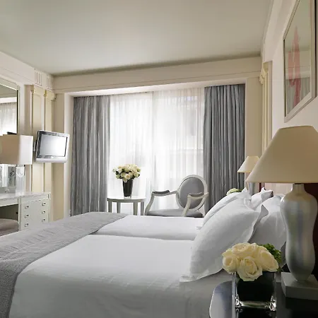 Njv Plaza Hotel 5*