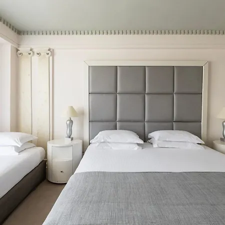 Njv Plaza Hotel Atene